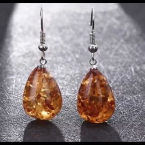 🔥🔥 $10 or 2/$15 🔥🔥 Drop earrings